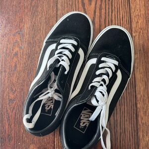 Vans Classic Black and White Low-Tops